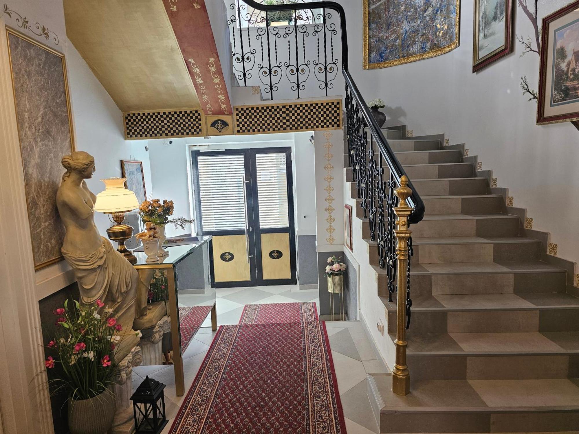 Vansvel Apartment, Belgrade Centre, Old City Belgrado Buitenkant foto